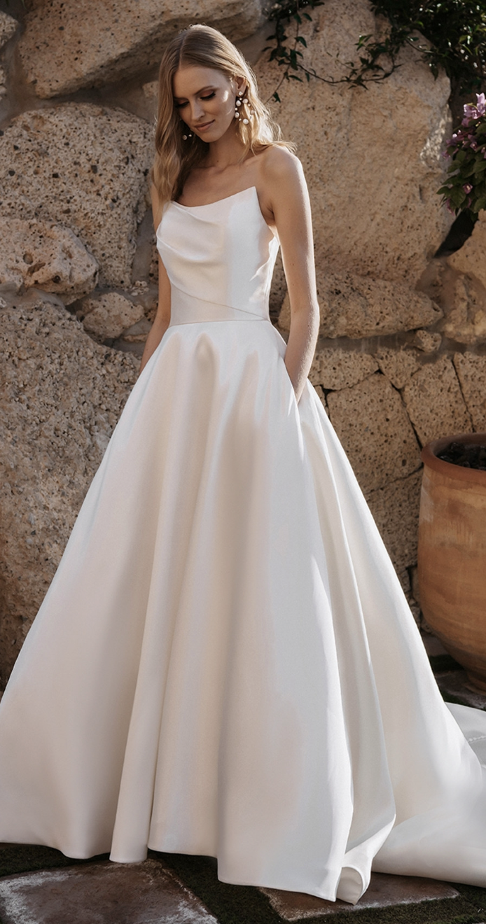 No Lace, No Problem! - A Guide To No-Lace Wedding Dresses Image