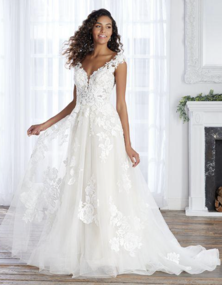 Curvy Dresses | Miosa Bride
