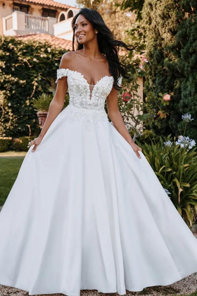 A1111 A-line Wedding Dress by Allure Bridals 