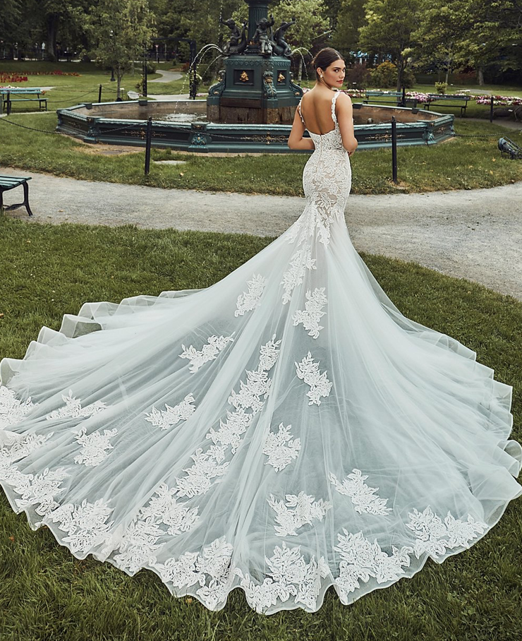 Casablanca Ivory Lace Wedding Dresses