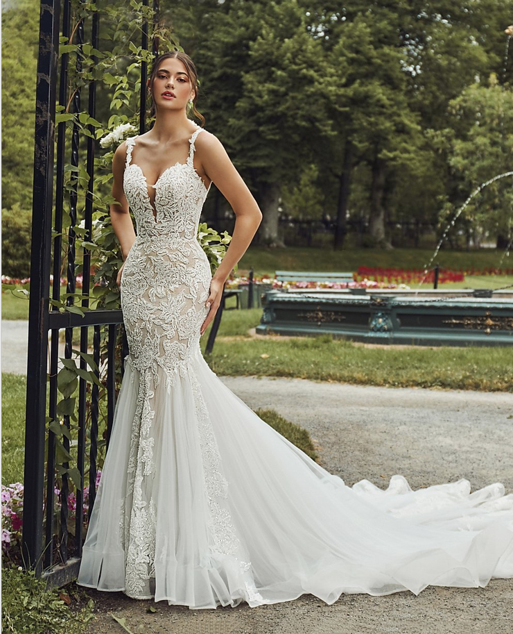 Casablanca Ivory Lace Wedding Dresses