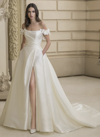 Elysee by Enzoani Style #Trianon #0 default Ivory thumbnail