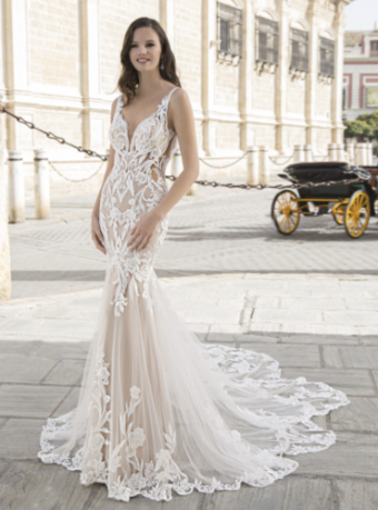 Etoile by Enzoani Style #Francesca #2 Ivory/Nude thumbnail