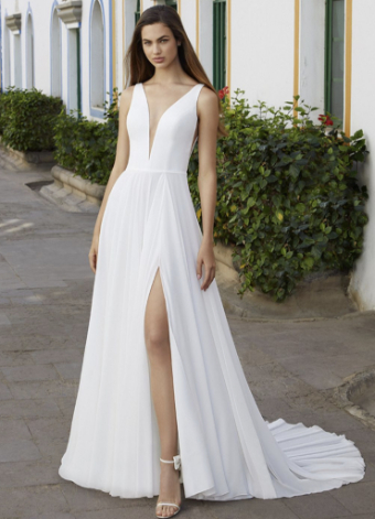 Love by Enzoani Style #Bree #0 default All Ivory thumbnail
