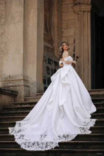 Disney Fairy Tale Weddings Style #Belle #7 Ivory thumbnail