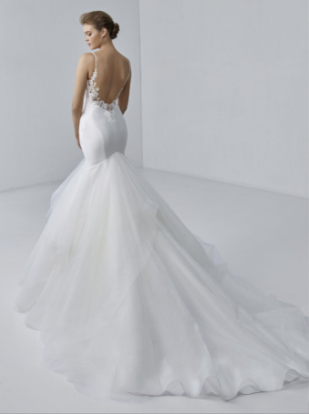 Etoile by Enzoani Style #Brigitte #1 default Ivory/Nude thumbnail