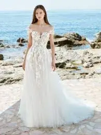 Love by Enzoani Style #Aisha #0 default Ivory/Nude thumbnail