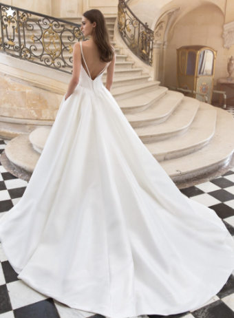 Elysee by Enzoani Style #Mirren #1 default Ivory thumbnail