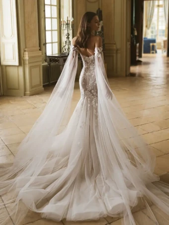 Elysee by Enzoani Style #Gretchen #1 default Ivory/Nude thumbnail