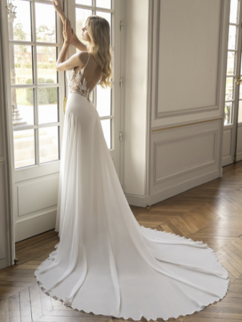 Etoile by Enzoani Style #Edina #1 Ivory/Nude thumbnail