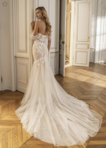 Etoile by Enzoani Style #Elliana #1 Ivory/Nude thumbnail