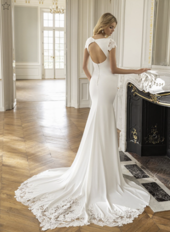 Etoile by Enzoani Style #Ezra #1 default Ivory thumbnail