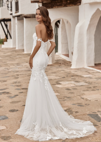 Love by Enzoani Style #Dixie #1 Ivory thumbnail