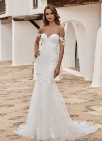Love by Enzoani Style #Dixie #0 default Ivory thumbnail