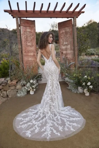 Beloved by Casablanca Style #Dash #1 default Ivory/Nude thumbnail