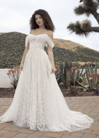 Beloved by Casablanca Style #Calico #0 default Ivory/Nude thumbnail
