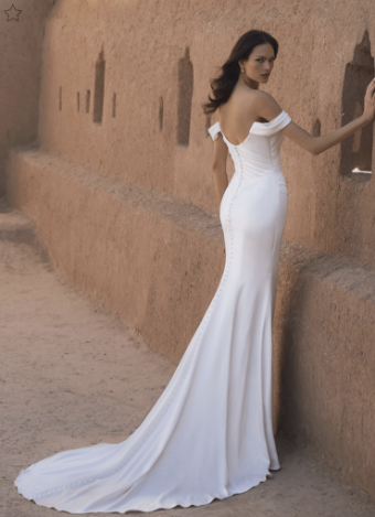 Blue by Enzoani Style #Thu #2 Ivory thumbnail