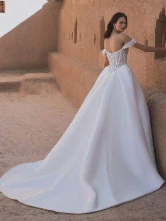 Blue by Enzoani Style #Theodora #1 default Ivory thumbnail