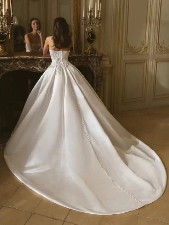 Elysee by Enzoani Style #Geneva #1 default Ivory thumbnail