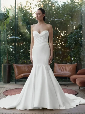 Elysee by Enzoani Style #Galiana #0 default Ivory thumbnail