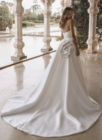 Enzoani Style #Valencia #2 default Ivory thumbnail