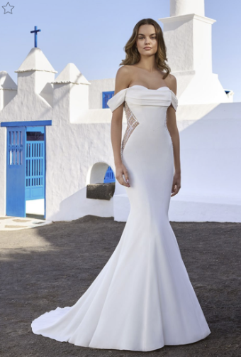 Love by Enzoani Style #Elo #0 default Ivory thumbnail