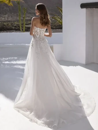 Love by Enzoani Style #Everyly #1 default Ivory thumbnail