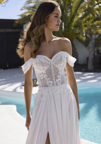 Love by Enzoani Style #Evonne #1 Ivory/Ivory thumbnail