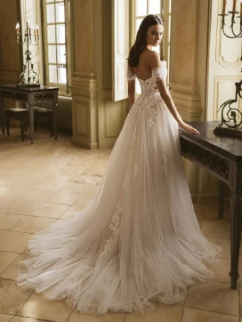 Elysee by Enzoani Style #Gwyneth #1 default Ivory/Beige thumbnail