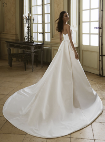 Elysee by Enzoani Style #Gabby #2 Ivory thumbnail