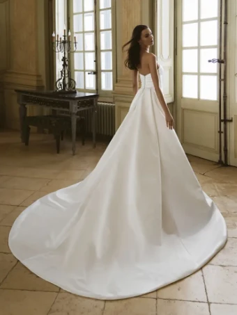 Elysee by Enzoani Style #Gabby #1 default Ivory thumbnail