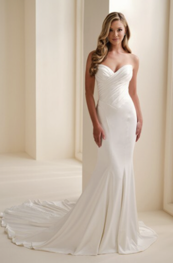 Enchanting by Mon Cheri Style #E625 #0 default Ivory thumbnail