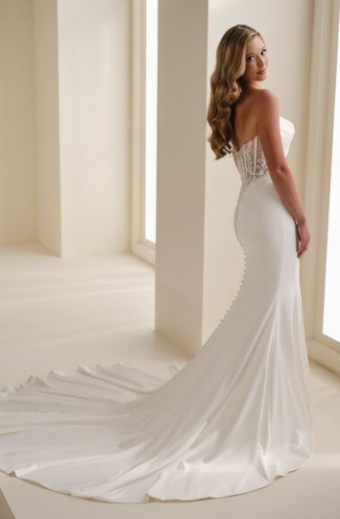 Enchanting by Mon Cheri Style #E625 #1 default Ivory thumbnail