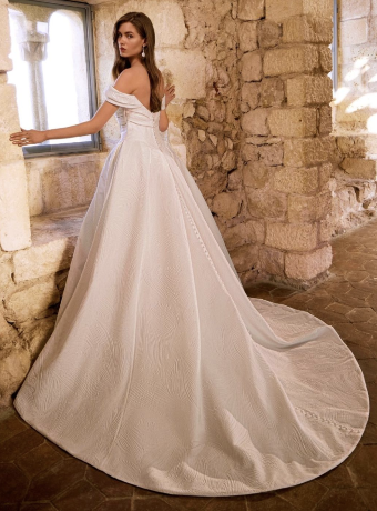 Etoile by Enzoani Style #Gabriola #1 default Ivory thumbnail