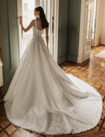 Elysee by Enzoani Style #Helen #1 Ivory thumbnail