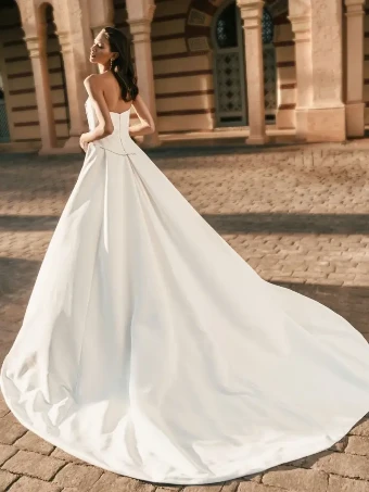 Blue by Enzoani Style #Uleana #1 default Ivory thumbnail