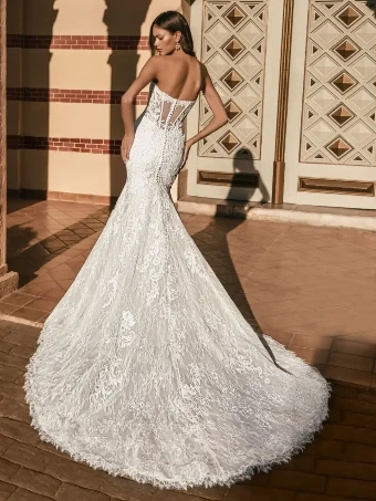 Blue by Enzoani Style #Uvoria #1 Ivory thumbnail