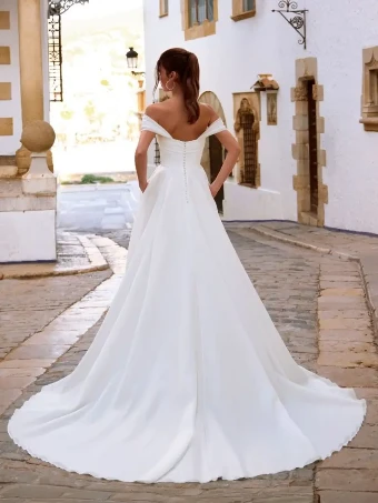 Love by Enzoani Style #Fralina #2 Ivory thumbnail
