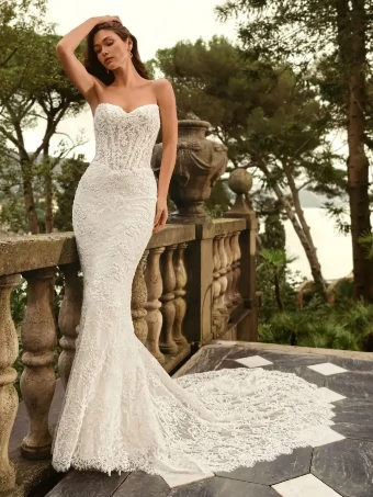 Enzoani Style #Wanda #0 default Ivory/Nude thumbnail