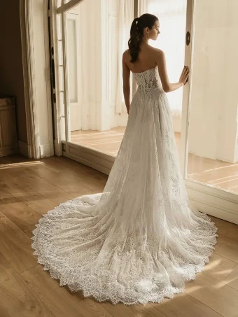 Elysee by Enzoani Style #Hilina #1 default Ivory thumbnail